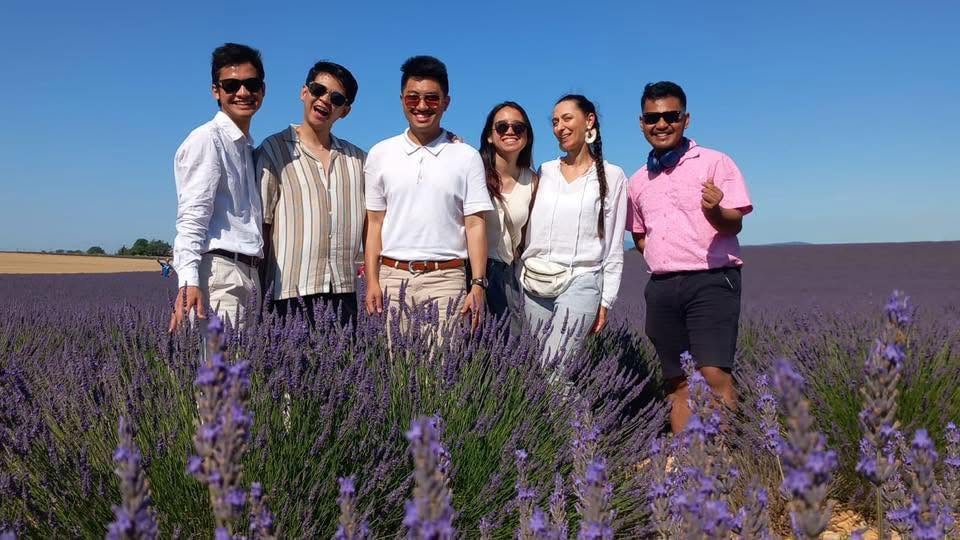 Lavender fields bus tour - travel atmosphere