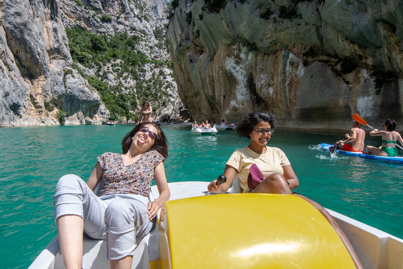 Day trips from Marseille by bus - travel atmosphere